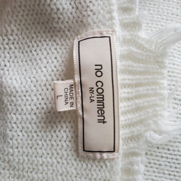 No Comment Frayed Teddy Bear Lightweight Sweater Size L - Picture 8 of 8